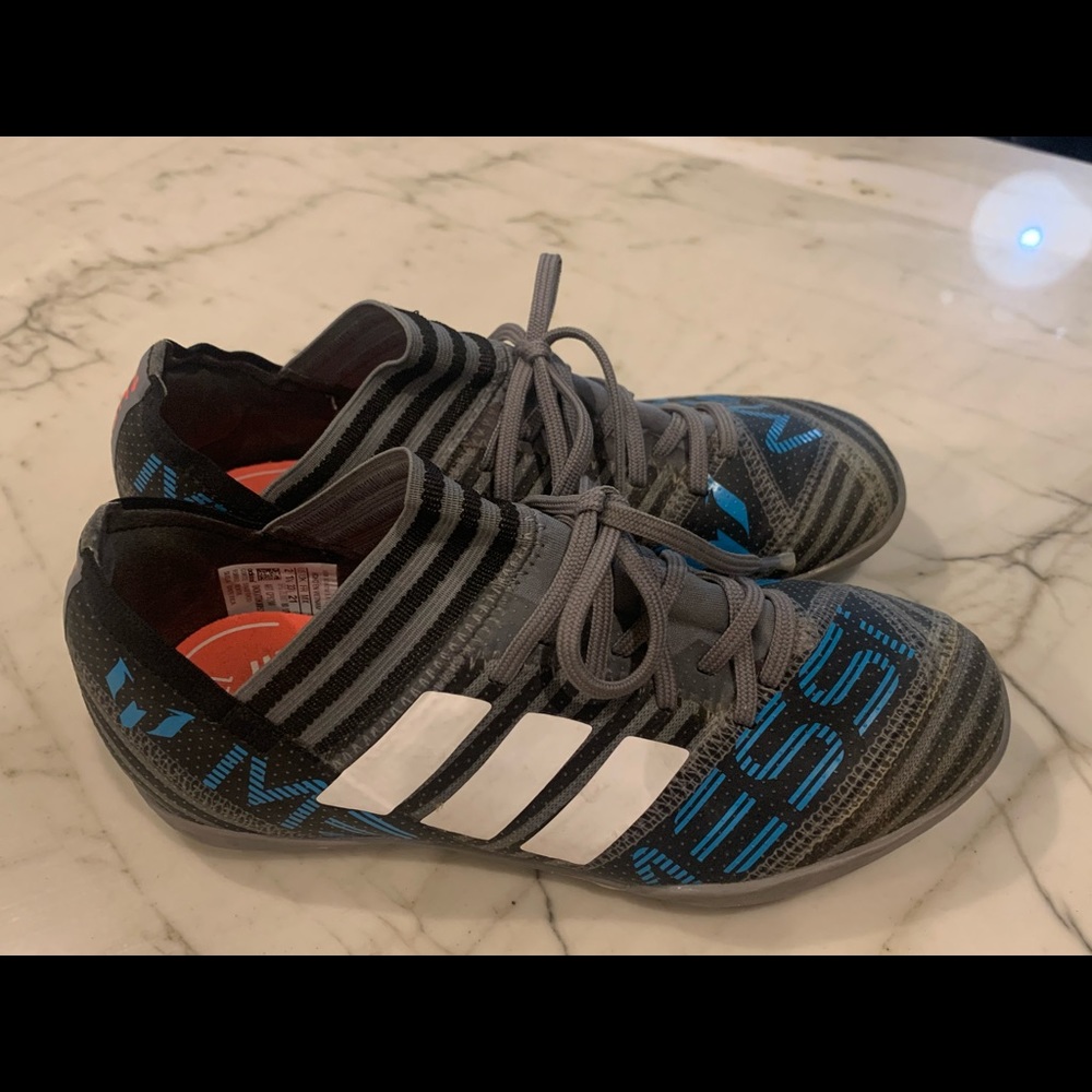 Adidas boys Messi’s Nemeziz Tango 17